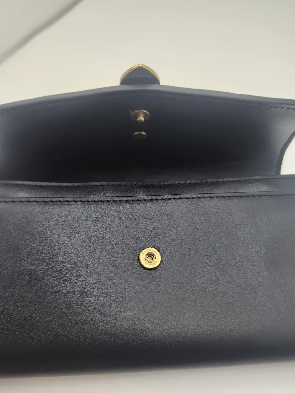 Authentic Gucci Black Sylvie Continental Wallet On Chain W Gucci Dustbag